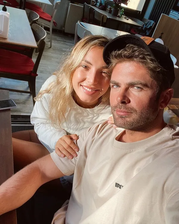 sude-burcu-ile-mert-ocal-doludizgin-devam-ediyor-survivor-asiklari-sosyal-medyayi-salladi-nisa-bolukbasi-elind-1657904456091.jpg Sude Burcu ile Mert Öcal doludizgin devam ediyor! Survivor aşıkları sosyal medyayı salladı! Nisa Bölükbaşı elinden geleni yapmıştı...-6