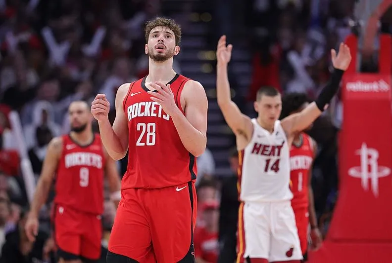 Alperen Şengün’den double-double!