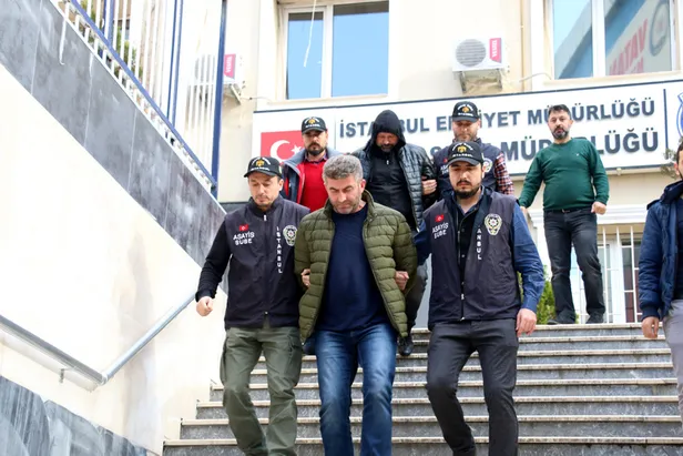 İzmir'de film gibi operasyon! Jandarma komutanına uyuşturucudan gözaltı-1