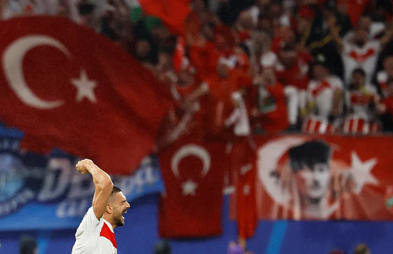 İşte UEFA skandalının perde arkası! Merih Demiral'a ceza vermek için baktıkları kaynak güldürdü - 12