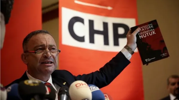 umit-kocasakaldan-chpnin-vizyon-toplantisina-tepki-mandaciligin-manifestosudur-1670645845904.jpeg Ümit Kocasakal'dan CHP'nin 'vizyon' toplantısına tepki: Mandacılığın manifestosudur-3