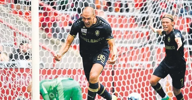 Michael Frey Fener’den ayrıldı zirve yaptı!