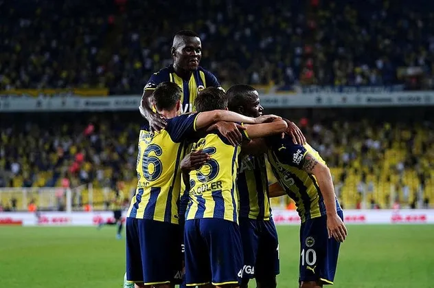 Son dakika: Fenerbahçe'nin Helsinki maçı kamp kadrosu belli oldu