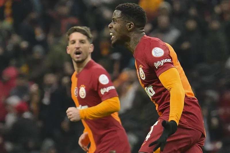 Ligde 4 maçtır yedek olan Wilfried Zaha tam 13 yıl sonra bir ilki yaşıyor-2