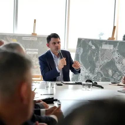 Bakan Kurum selin vurduğu Ayazağa için dönüşüm planını açıkladı: Hak sahiplerine Yarısı Bizden ve TOKİ ile 2 seçenek