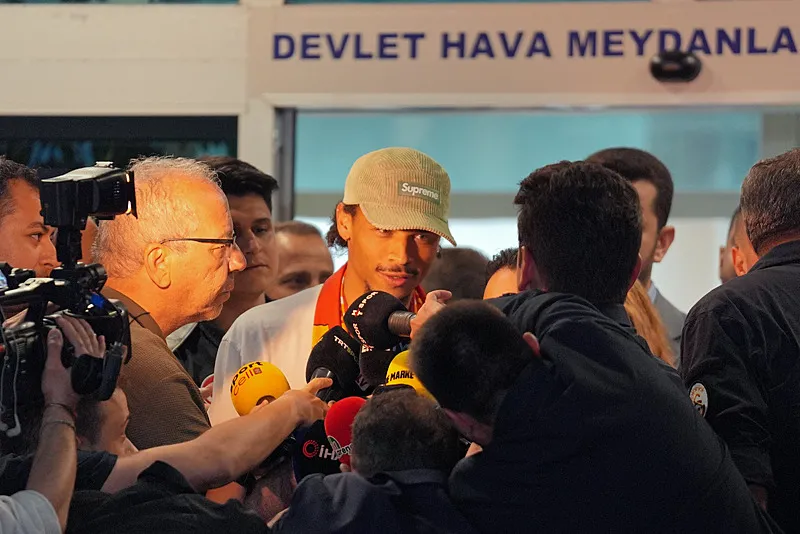 Sane transferi dünya basınında: Çılgınlık! 45 milyon euroluk maliyet - 4