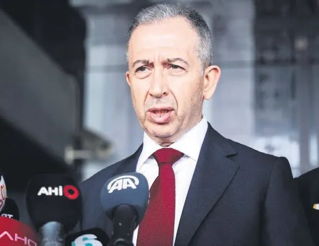 5 kaleci 5 santrafor ile mi oynayacağız!