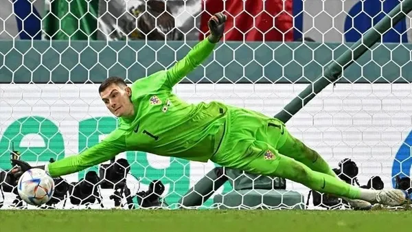 livakovicte-son-perde-uefa-sampiyonlar-liginde-3-eleme-turu-rovans-macinda-bugun-dinamo-zagreb-aeke-konuk-olac-1692402189899.jpeg Livakovic’te son perde! UEFA Şampiyonlar Ligi'nde 3. eleme turu rövanş maçında bugün Dinamo Zagreb AEK’e konuk olacak-3