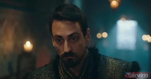 Yeliz Yeşilmen'in hamam görüntüleri sosyal medyayı yıktı geçti! Göbek taşı üstünde dansözler göbek attı Yeliz yeni yaşını işte böyle kutladı - 6