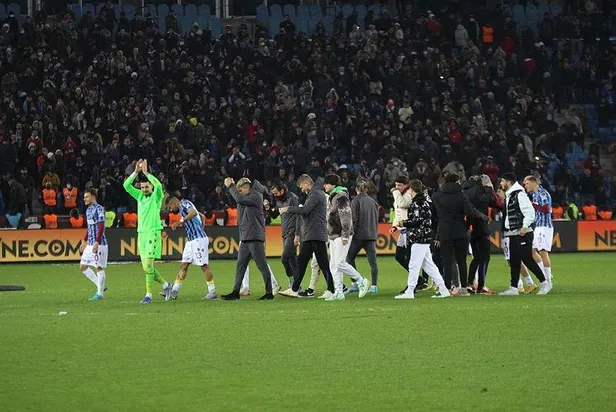 trabzonspor-uzun-sure-unutulmayacak-bir-sona-dogru-ilerliyor-gozunu-rekora-dikti-1647211873507.jpeg