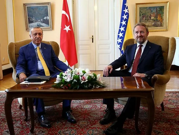 Erdoğan, Bosna Hersek'te suikast iddialarına cevap verdi-1