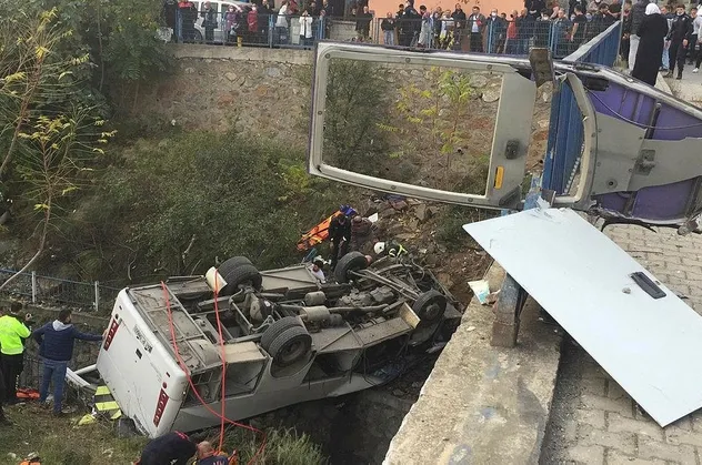 Gebze'deki servis kazasında can kaybı 5’e yükseldi