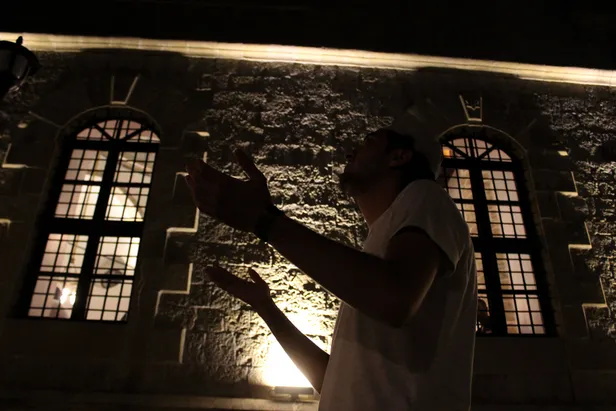 Berat Kandili ne zaman, hangi gün? 2019 Berat Kandili nedir? Berat gecesi duası ve yapılacak ibadetler-4