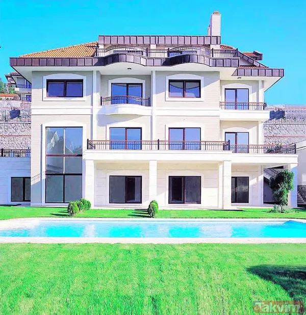 Fahriye Evcen ikinci kez anne oldu! Burak Özçivit ile Fahriye Evcen'in mutlu günü! Bakın Karan'ın kardeşinin adı ne oldu - 11