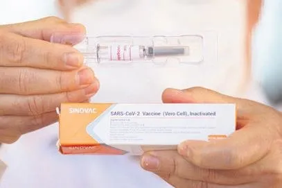 Koronavirüs aşısı bulundu mu? Koronavirüs aşısında son durum nedir? TAKVİM bilinmesi gerekenleri ünlü profesörlere danıştı-10