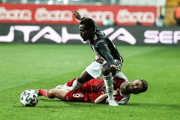 karagumruk-besiktasi-yakti-besiktas-1-2-fatih-karagumruk-mac-sonucu-ozet-1620761895225.jpeg Karagümrük, Beşiktaş'ı yaktı! Beşiktaş 1-2 Fatih Karagümrük | MAÇ SONUCU ÖZET-6