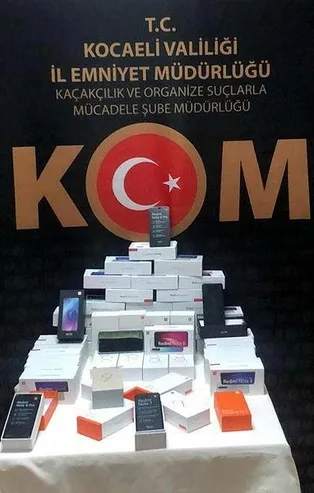 Son dakika: Kocaeli’de kaçak cep telefonu operasyonu