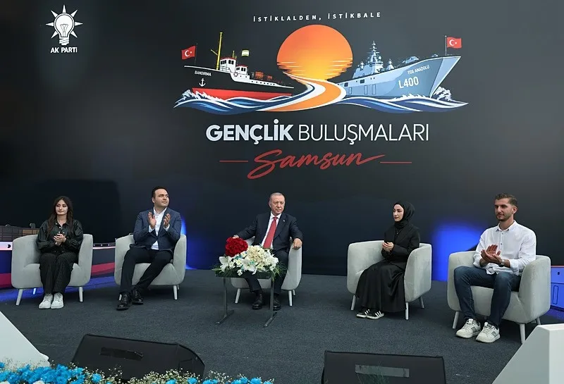 samsunda-genclik-bulusmasi-baskan-erdogandan-onemli-aciklamalar-1789415189638.jpeg Samsun'da Gençlik Buluşması! Engelli vatandaşın sözleri Başkan Erdoğan'ı duygulandırdı: Otobüsten aşağı inmemiş olsam Allah'a bunun hesabını nasıl veririm-8