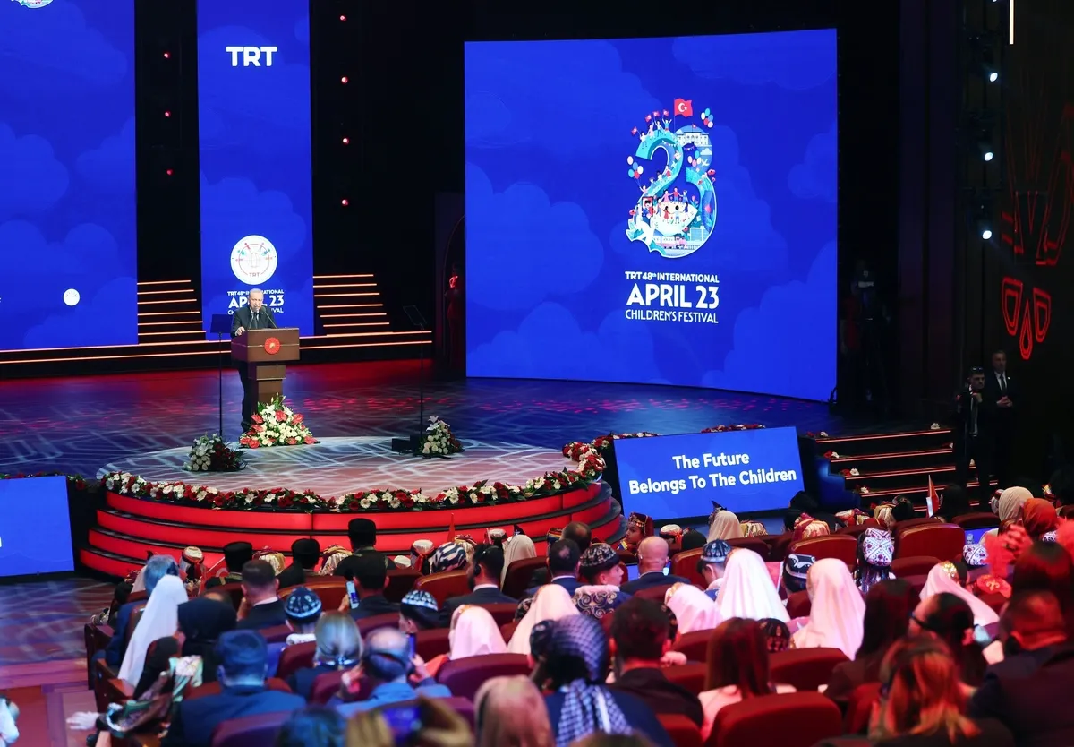 baskan-erdogandan-ozel-mesaji-gorusuruz-neden-gorusmeyelim-1776962106922.jpeg Başkan Erdoğan’dan Özel mesajı: Görüşürüz neden görüşmeyelim! Terörsüz Türkiye mesajı: Süreçte sıkıntı yok-3