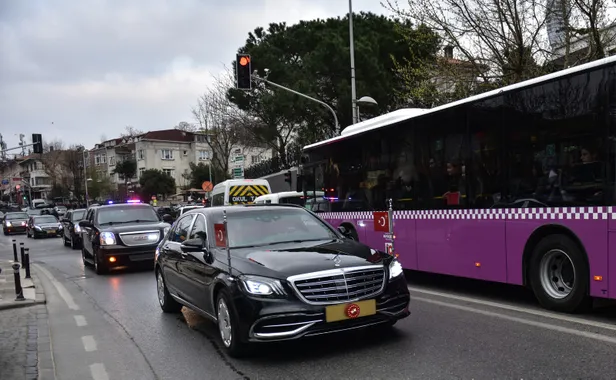 Başkan Erdoğan anne ve babasının mezarlarını ziyaret etti-2