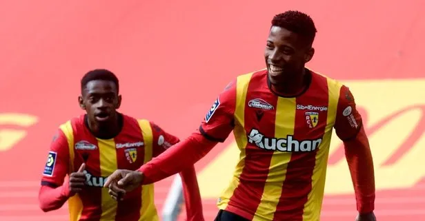 Fenerbahçe'de forvete yeni aday:  Simon Banza