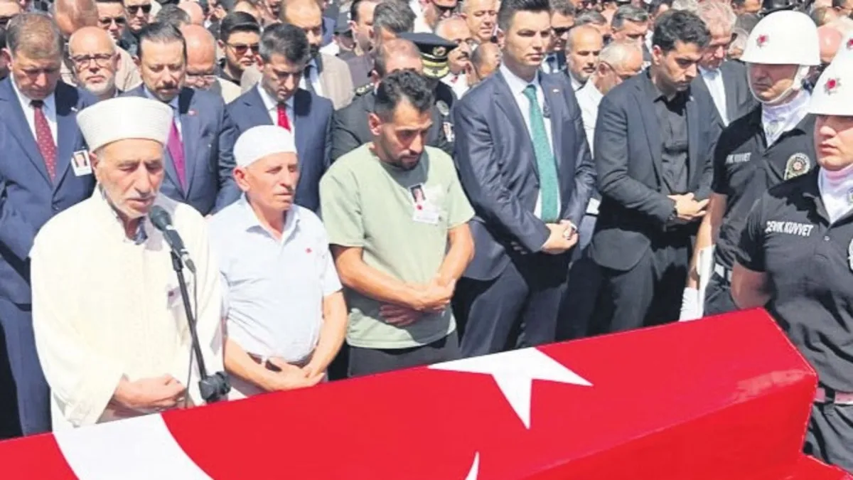 İzmir'de karakola silahlı saldırı: 27 gözaltı