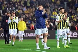 Spor yazarları Fenerbahçe - Olympiakos maçını değerlendirdi! İsmail Kartal ve yıldız isimlere sert eleştiri: Yaktı koca takımı!