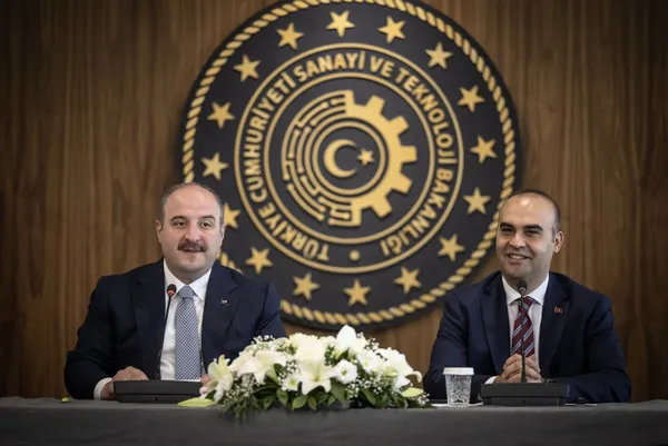 son-dakika-sanayi-ve-teknoloji-bakani-mehmet-fatih-kacir-a-haberde-iste-yeni-donemin-yol-haritasi-1686140461227.jpg Son dakika: Sanayi ve Teknoloji Bakanı Mehmet Fatih Kacır A Haber'de! İşte yeni dönemin yol haritası-6
