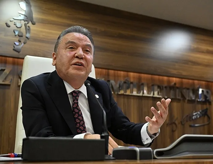 Bugün ifadesi alınacaktı! Muhittin Böcek hastaneye kaldırıldı