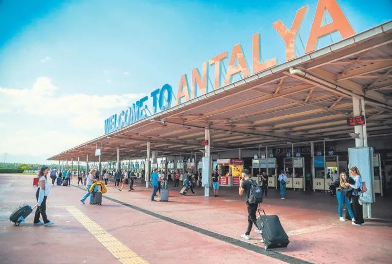Antalya’ya turist akını