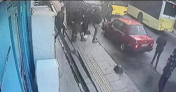 İETT otobüsü yayaya çarptı: O anlar kamerada