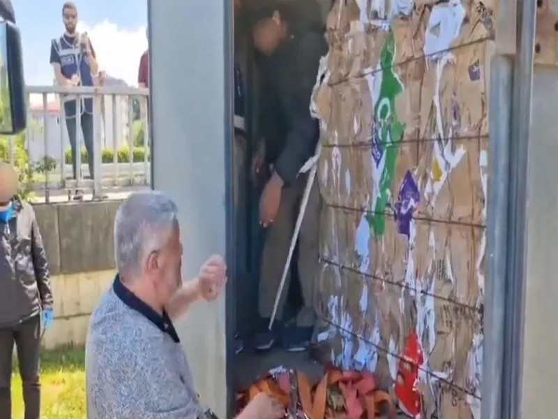 Bakan Yerlikaya duyurdu! 98 göçmen kaçakçılığı organizatörü tutuklandı-2