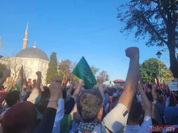 Takvim.com.tr, Ayasofya'da! Binlerce kişi Filistin için meydanlara akın etti | İşte o anlar... - 47