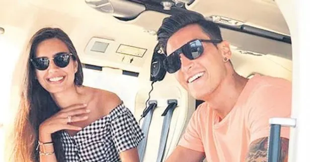 Mesut Özil ırkçılığa karşı yaptığı çıkışlarını sürdürdü!