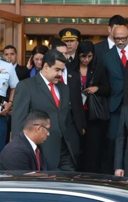 İstanbul'daki enerji kongresine sürpriz isim