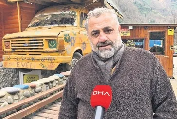 Yer:Rize... 1992 model kamyonetinin kasasını 4 kişinin konaklayabileceği odaya çevirdi