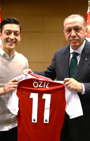 Yıldırım Demirören'den Mesut Özil açıklaması!