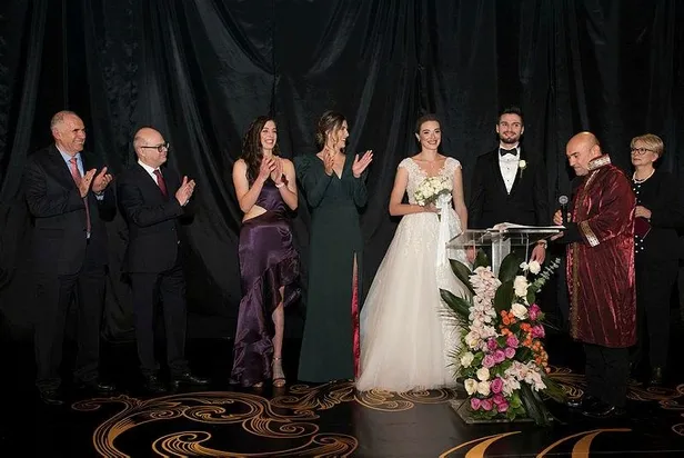 Okay Yokuşlu, Melisa Kerman ile dünyaevine girdi-1