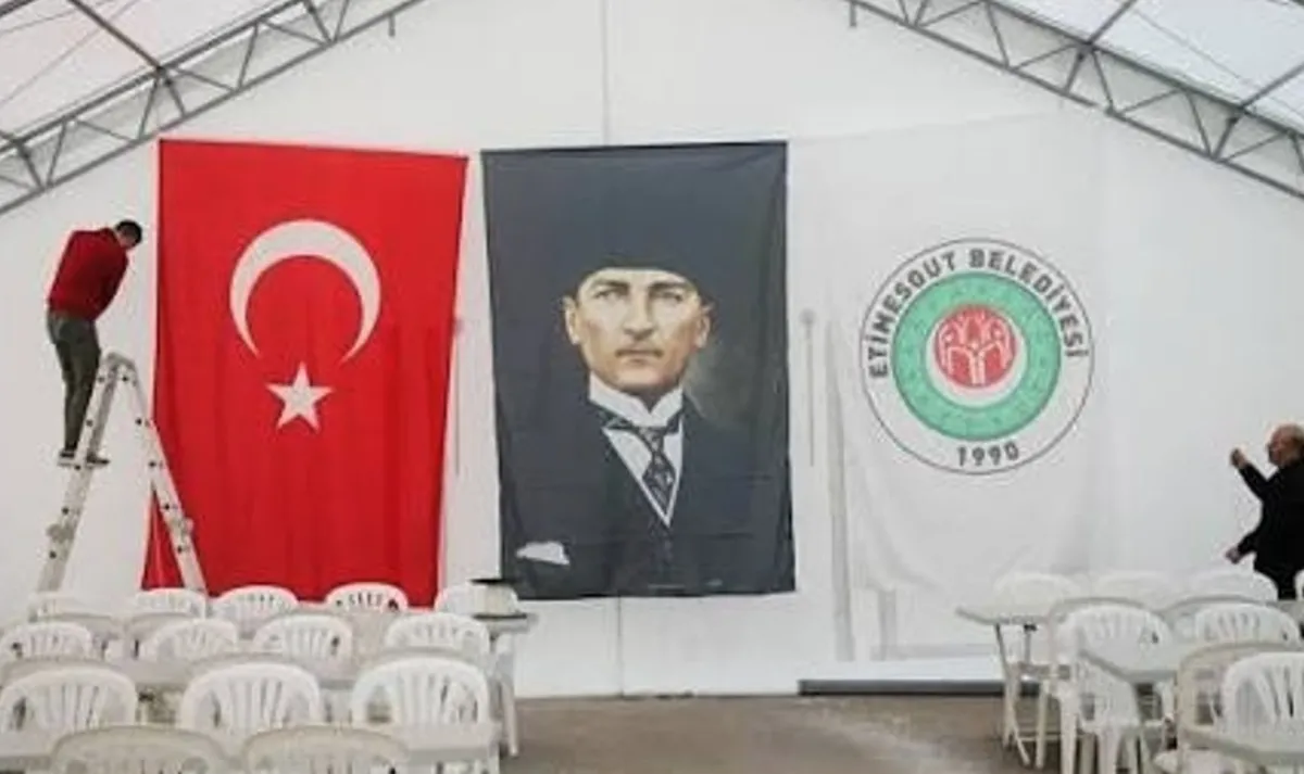 1785908731133.jpeg CHP'li Etimesgut Belediyesi soruşturmasında yeni detaylar: Aşevi ihaleleri, sahte evraklar ve şişirilmiş faturalar soruşturma dosyasında: "5 sene buradayız, yiyebildiğiniz kadar yiyin"-6