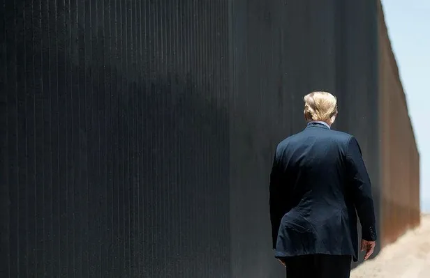 ABD Mahkemesinden Trump'a şok: Meksika sınırına duvar örülmesinin yasal olmadığına hükmedildi-2