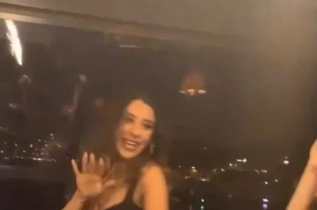 Bebek’teki ünlü işletmede kuralsız doğum günü partisi!