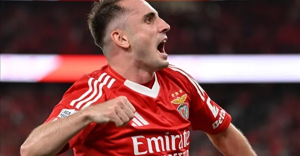 Kerem Aktürkoğlu'ndan büyük başarı! En iyi forvet seçildi