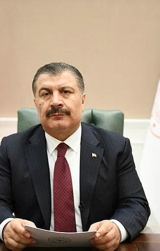 Okullarda maske takmak zorunlu mu? Okullarda maske zorunluluğu kalktı mı? Bakan Koca açıkladı! Sınıflarda 2 vaka çıkınca kapatılmayacak mı?