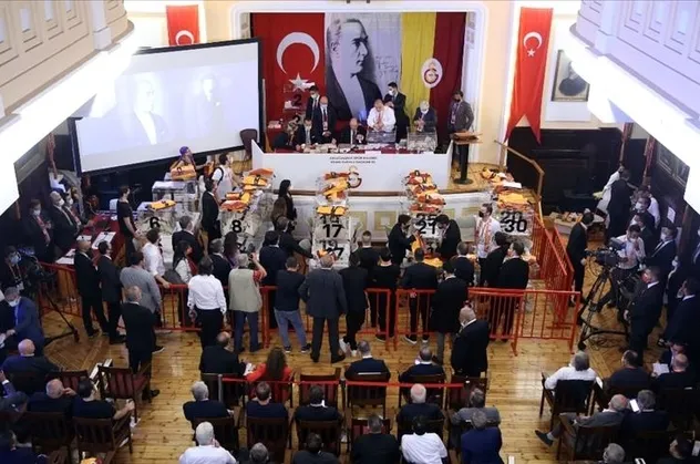 Galatasaray'da kongre iptal edildi | Şimdi ne olacak? Takvim.com.tr açıklıyor