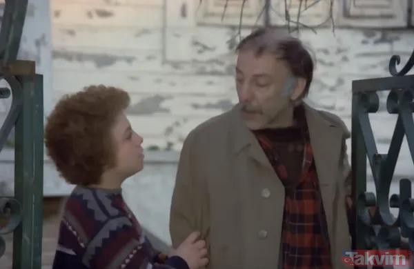 Gülen Gözler'in kıvırcık Hasret'ine yıllar hiç acımadı! Yeşilçam efsanesi Gülen Gözler'in yıldızı Lale Ilgaz'ın bir de son haline bakın - 4