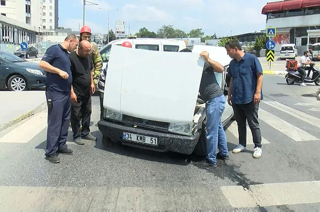Ters yöne girince trafiği birbirine kattı! Yer: İstanbul