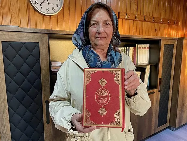 Hazreti Muhammed'in hayatından etkilenen 80 yaşındaki Bulgar kadın Müslüman oldu! "Fatma" adını aldı-5