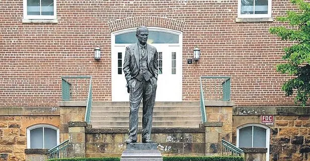 Başvuru yok seçim var! Rhodes Bursu nedir? William Fulbright...