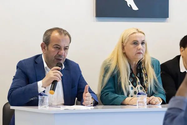 Asansör rantında yeni perde! Bolu Belediye Başkanı Tanju Özcan'dan yeni AND çıkışı: Hodri meydan!-3