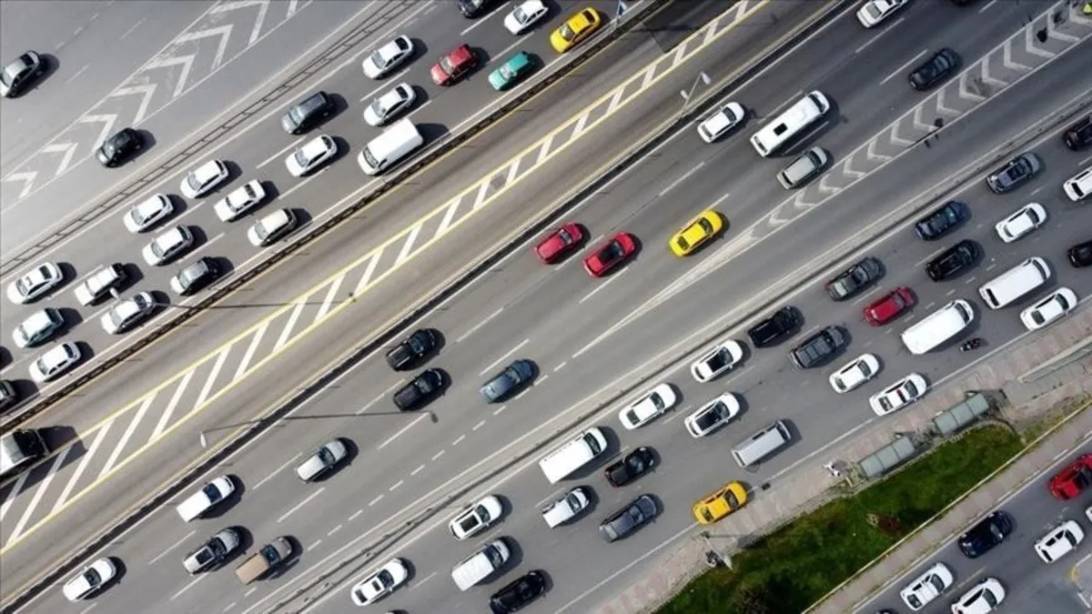 TÜİK açıkladı: Trafiğe mart ayında 200 bin araç daha çıktı!
